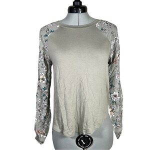 Love Fire Floral Baseball tee XS long sleeve NWT